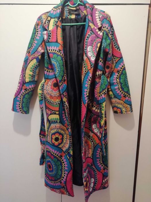 Пъстро бутиково палто
