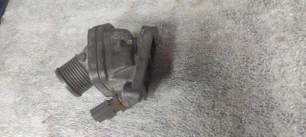 Термостат с датчик за Волво