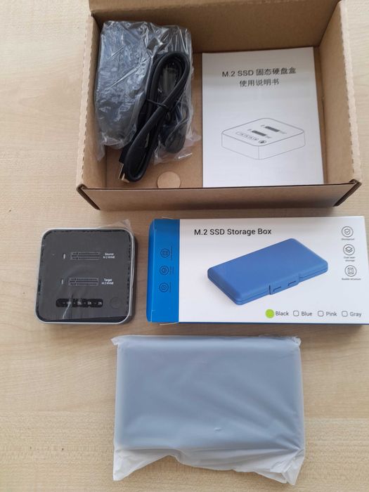 Dual Bay M.2 SSD Docking Station NVMe cu Functie de Clonare Offline pentru 2 Discuri SSD M.2 NVMe PCIe, Adaptor USB-C 3.2 - nou sigilat - 390 Lei