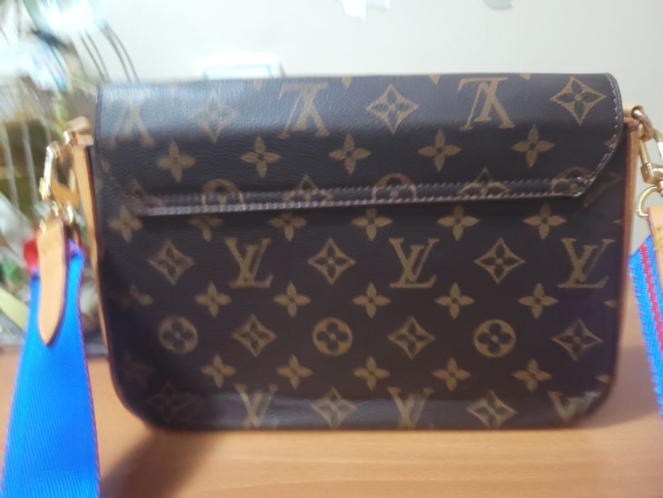 Дамски    чанти..