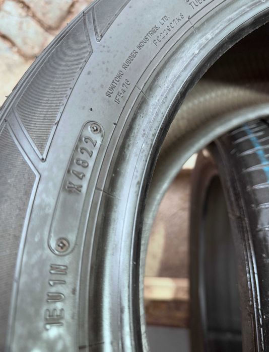 225/50R18 Dunlop DOT22