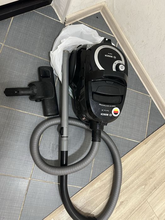 Продам бу пылесос Bosch