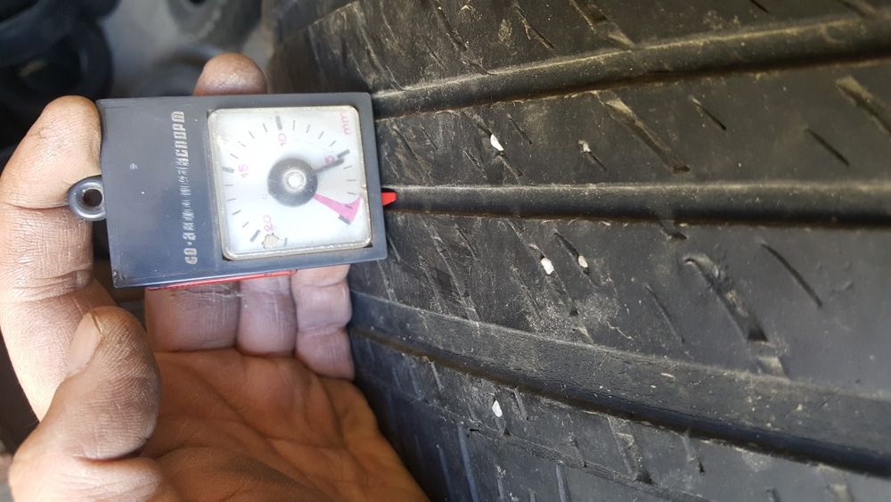 Гуми 235 65 17 4 броя мишелин