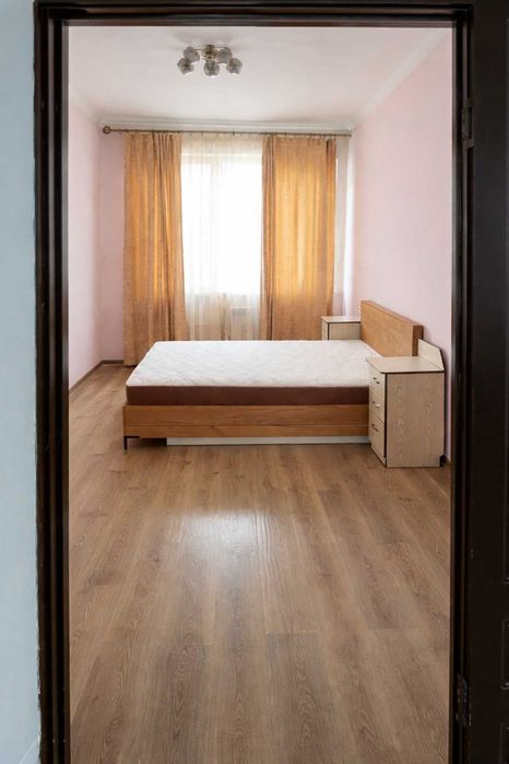 Продаётся 3-комнатная, ТТЗ-1 (3-я линия от дороги)