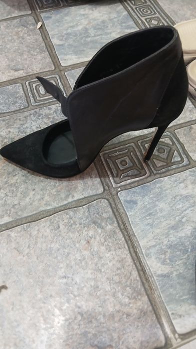 Туфли сотилади бренд