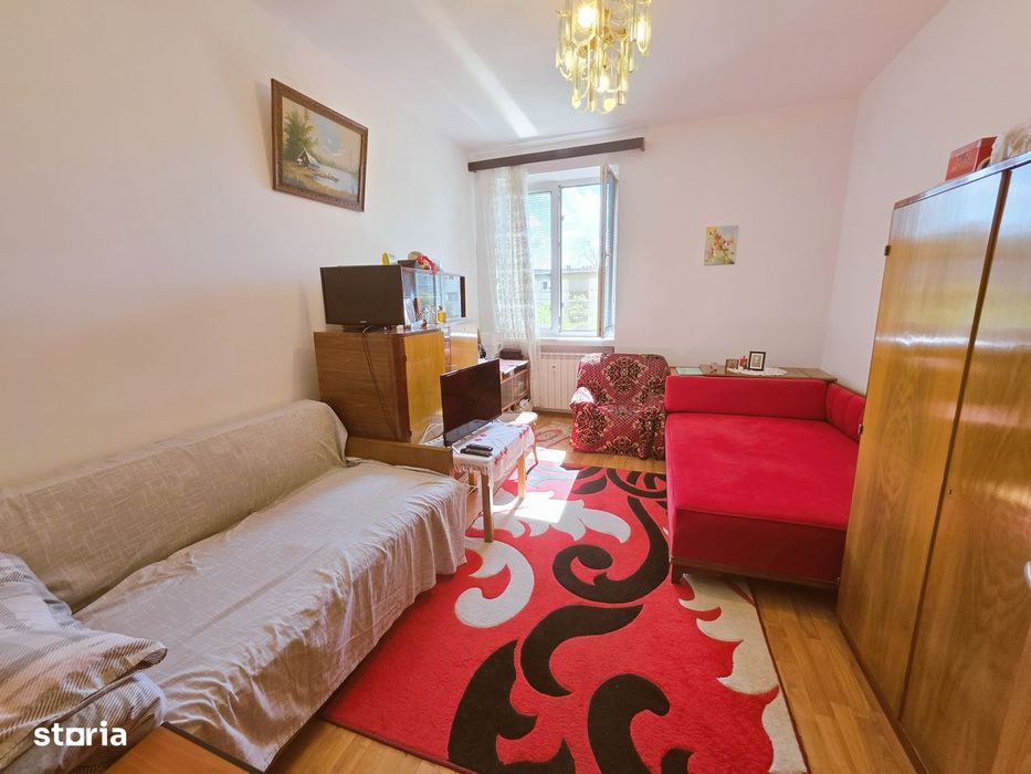 Vanzare apartament 3 camere Su 84 mp Razoare blocurile rusesti etaj 3