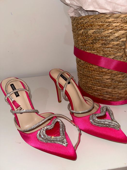 Тойға әдемі каблук