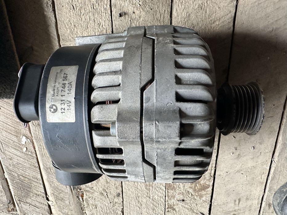 Генератор BOSCH 140 на BMW E 34