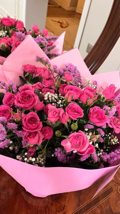 Цветы розы пионовидные