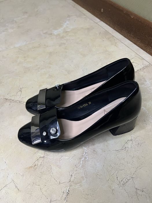 Лакированные туфли 38