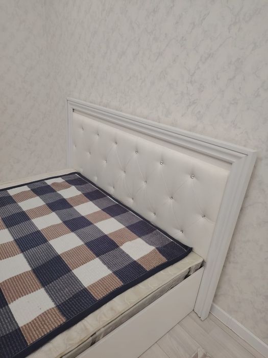 Ливан сатылады 2 адамдық.