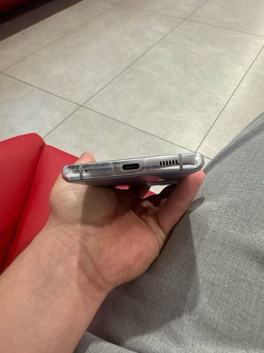 Продам телефон Samsung S21 ultra 5G