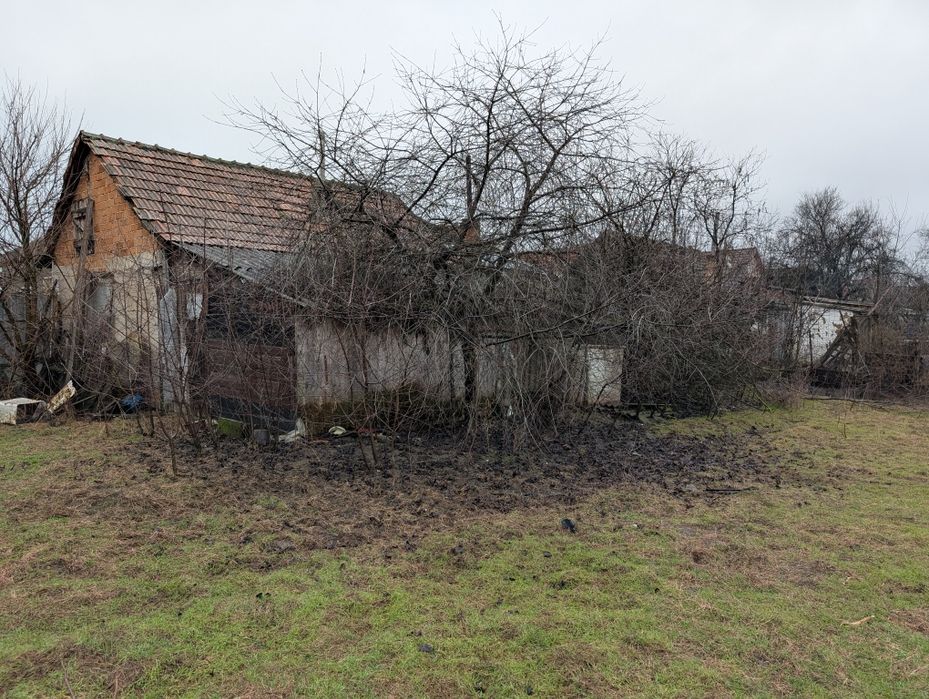 Casă de vânzare!