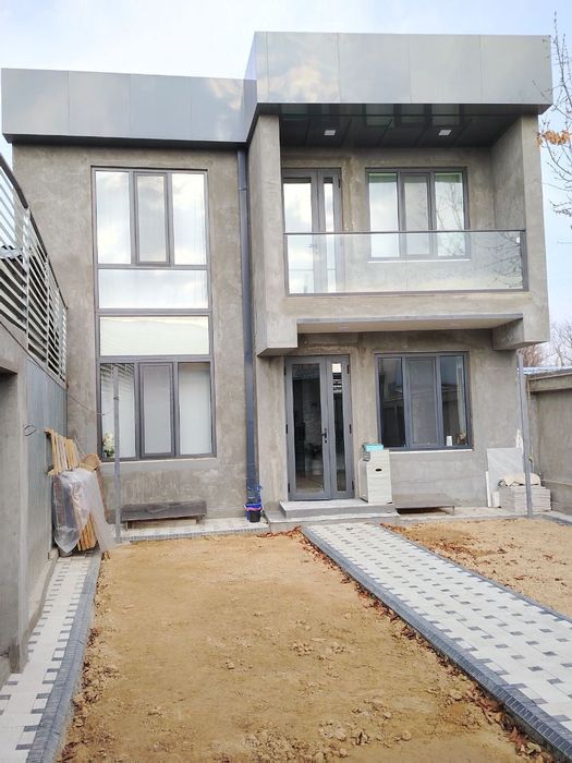 Юнусабад. Санаторий Чинабад. 3 уровня дом. 235м².