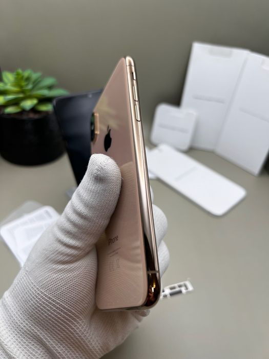 iPhone Xs, за части, изгоряла платка