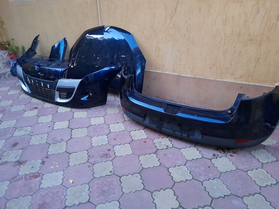 Megane 3 suport baterie / filtru si alte piese