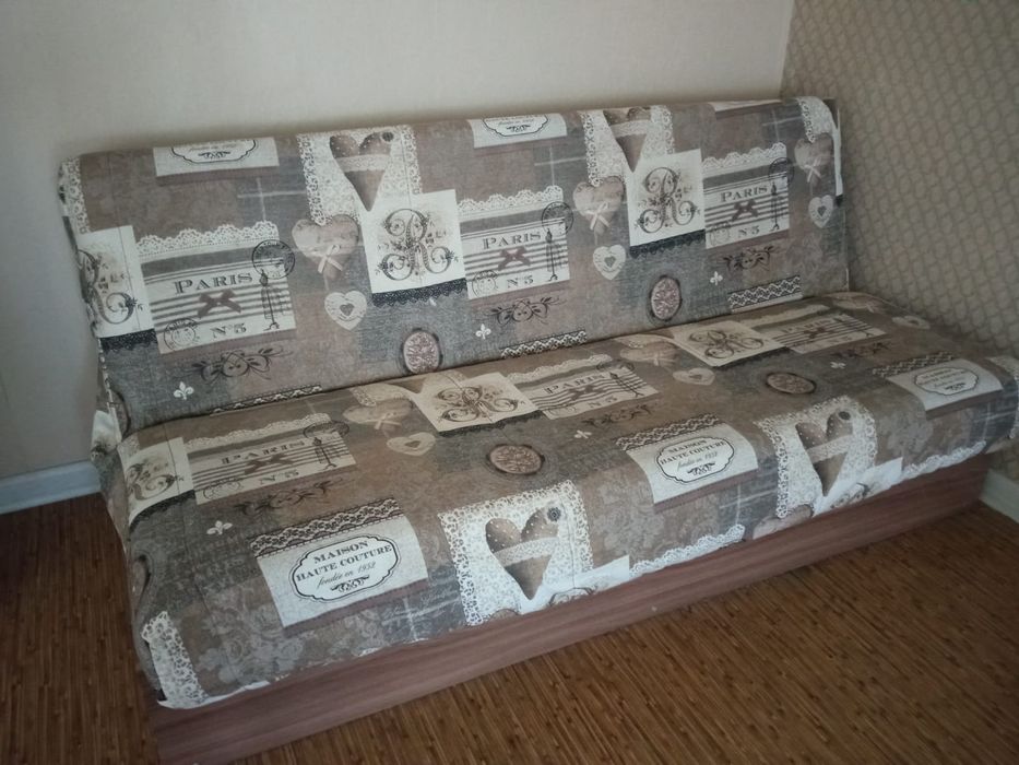 Продам диван раскладной книжка