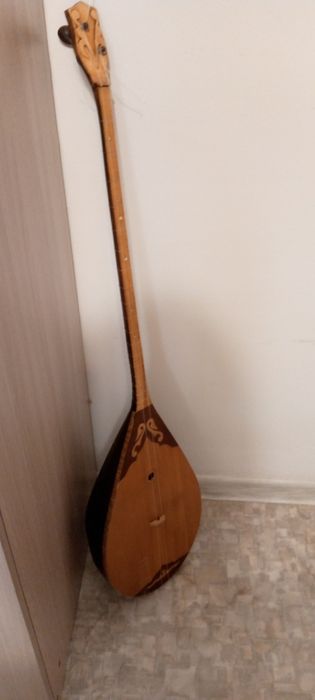 Домбыра сатамын жақсы