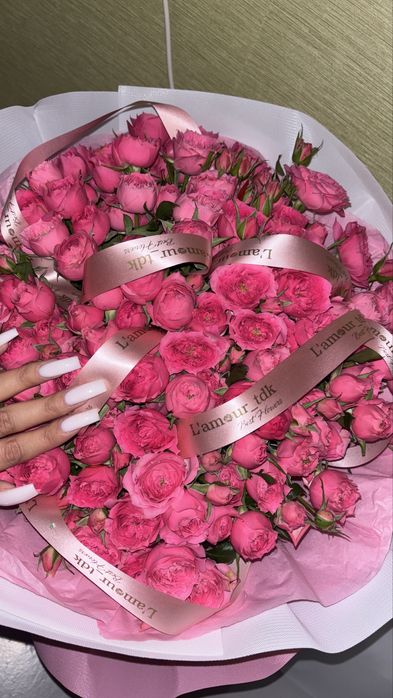 Кустовые розы 14000