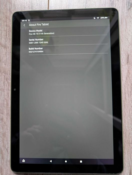 Продавам 10 инчов таблет Amazon Fire HD 10 - 11 поколение