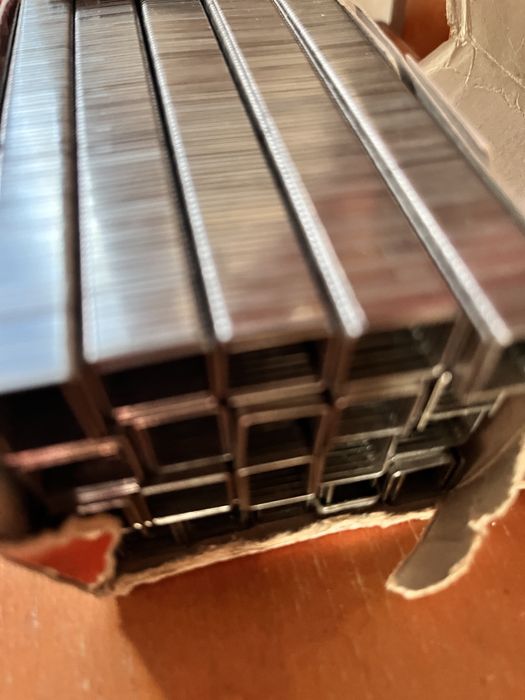 Скобы для мебельного степлера