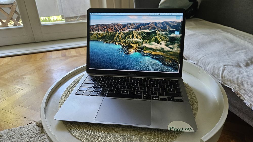 Macbook Air M1 13" 8GB RAM, 256 GB