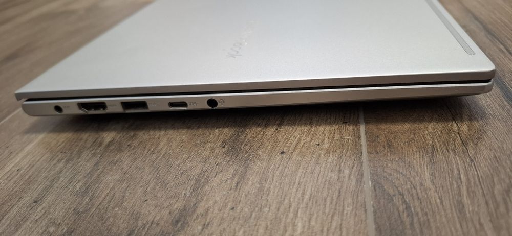 Лаптоп Asus VivoBook 14