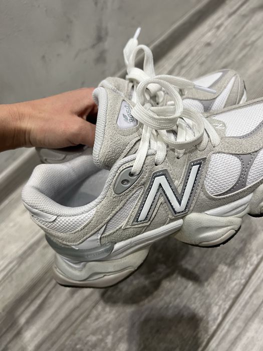 New balance 9060 бяло и бежаво