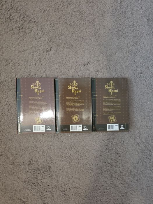A Káosz Kapui manga magyarul/Hungarian language complet set