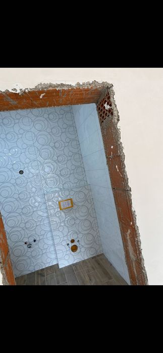 Execut lucri în construcții