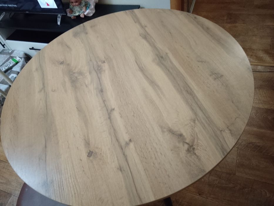 Продам стол и стулья