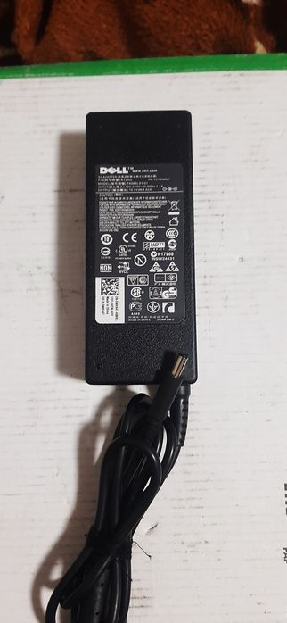 Зарядное устройство для ноутбука