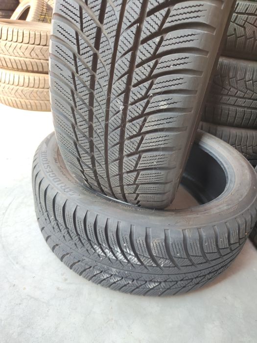 2 бр зимни 225/45/18 Bridgestone