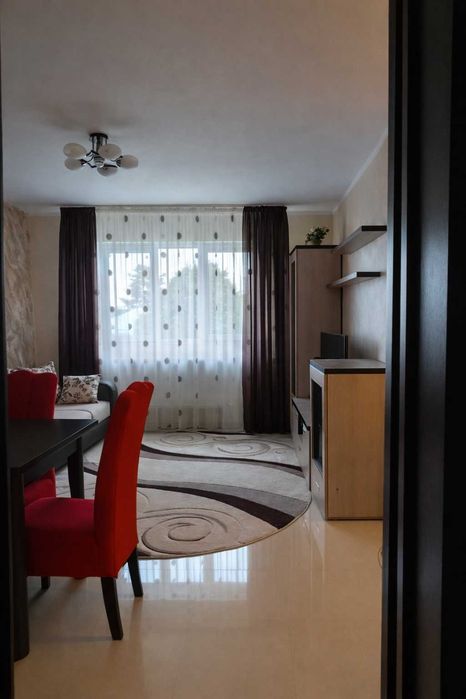 Apartament 2 camere de vânzare – Buhuși, zonă centrală