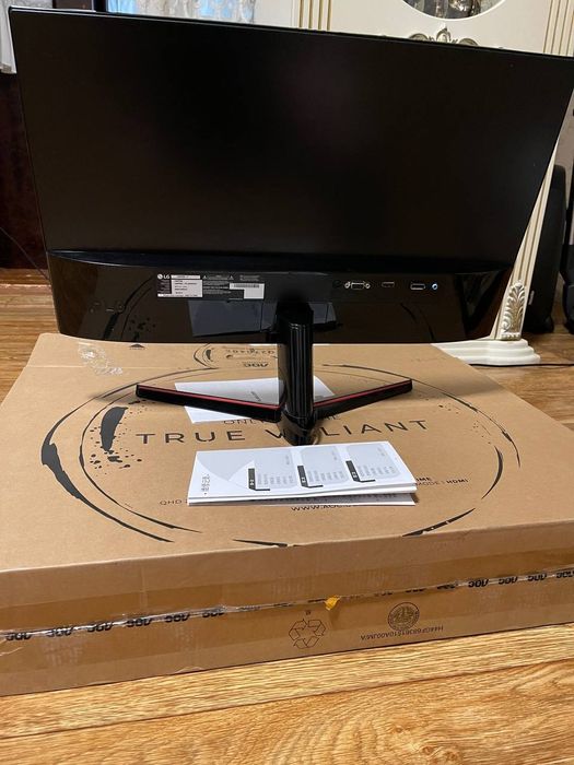 Монитор LG 24 диагональ