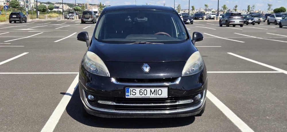 Renault Grand Scenic Renault Grand Scenic Bose Edition, 7 locuri, 1.6 dCi Diesel, 2012