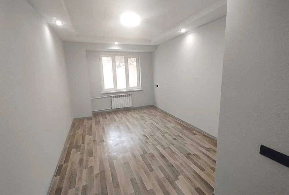 Аренда под Офис новый ремонт, 9 комната, 150кв.м, метро Алайский!