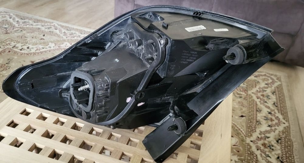 Lampa stop stânga originală/ nouă pentru Citroen C4 II