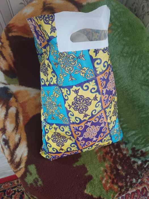 Отдам бесплатно детские вещи