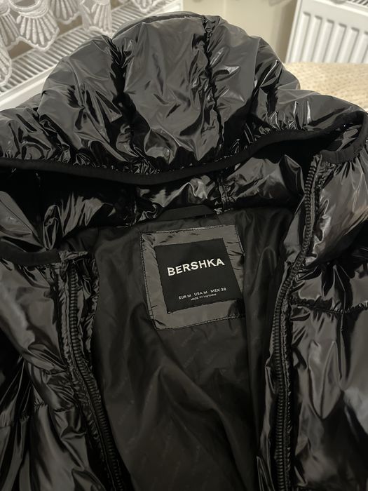 Черно яке Bershka-почти ново