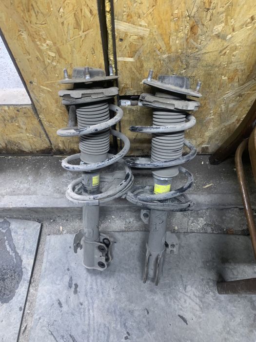 Стойки на тайота 30 ка