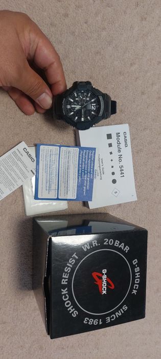 Продам часы  модел Casio G-shock , полностью с документами