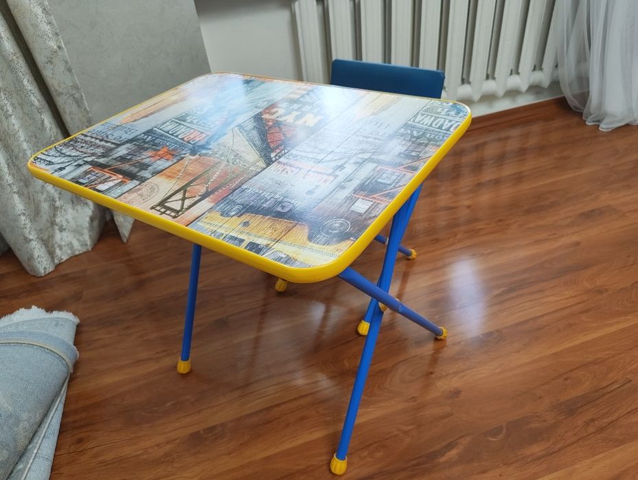 Столик для детей