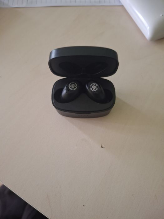 Бежични слушалки Guess