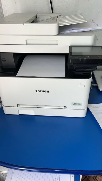 Multifunctional laser color Canon i-SENSYS MF657CDW