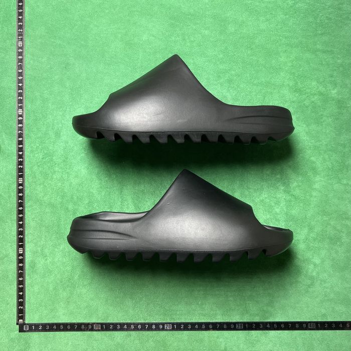 *Calitate top top* Papuci Yeezy Slide Culoare Negru