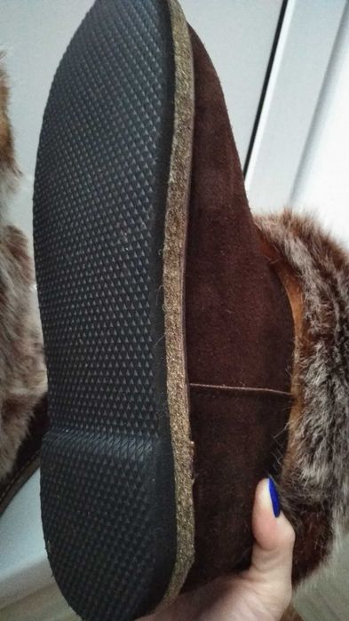 Продам унты женские