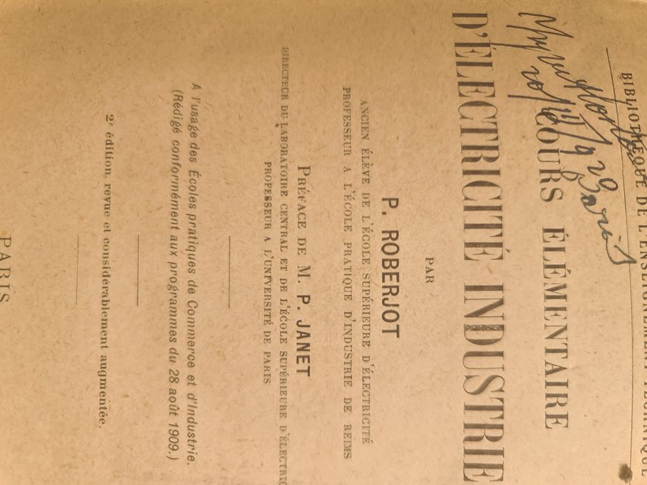 Vând Pachet 11 cărți tehnice vechi: fizică, chimie, electrotehnică, inginerie, mecanică. Ediții 1907–1951, germană/franceză. Pentru colecționari.
