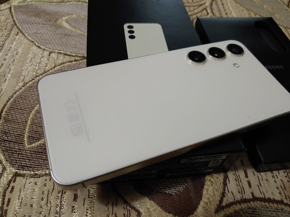 Samsung galaxy s24 128gb