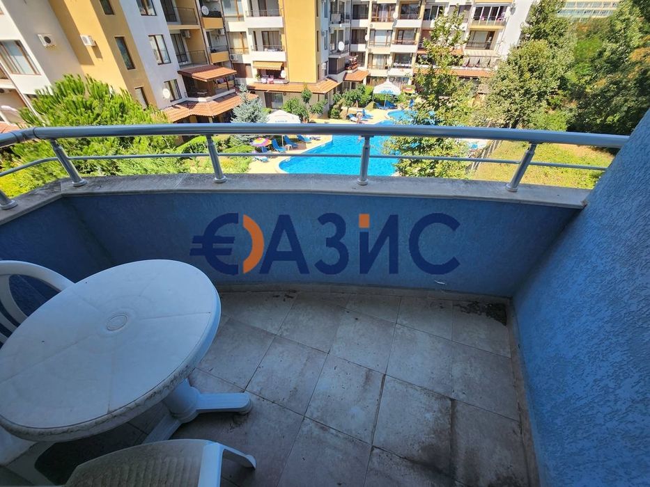 Продава се Двустаен апартамент в к.к. Слънчев бряг - 75 кв.м за 800 €/кв.м - Снимка #2